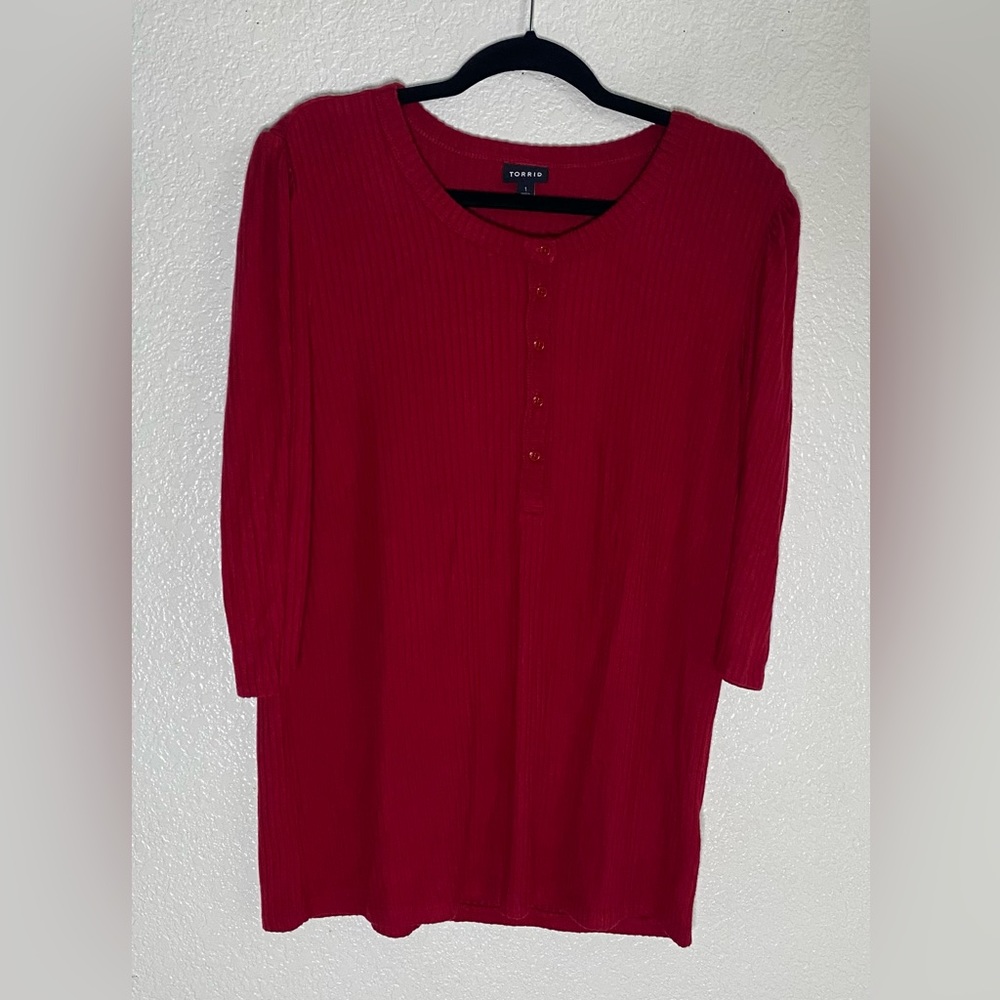 Torrid Red Sweater Size 1 3/4 sleeve button up chest